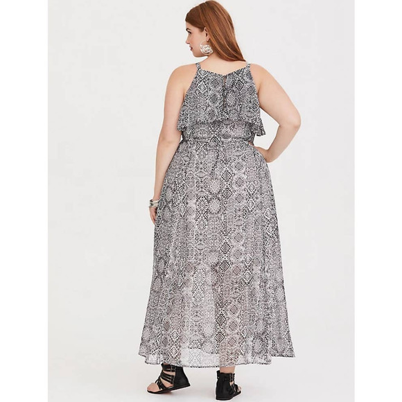 NWT Torrid Ikat Slit Maxi Dress Size: 2X (18/20) - Picture 2 of 6